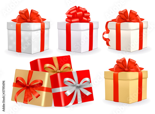 Set of colorful vector gift boxes with bows.