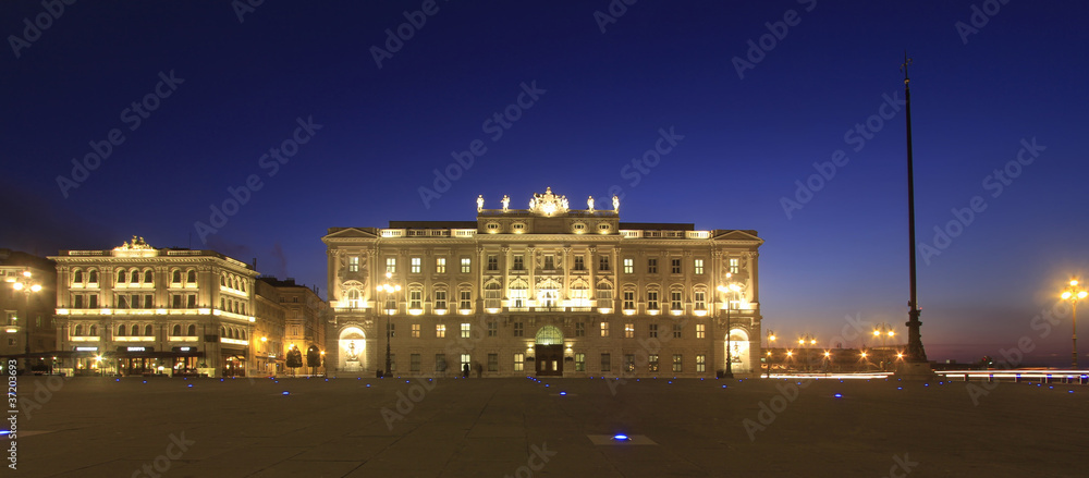 Fototapeta premium Trieste Piazza Unità
