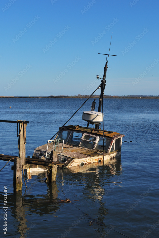 Fototapeta premium wooden wrecked boat