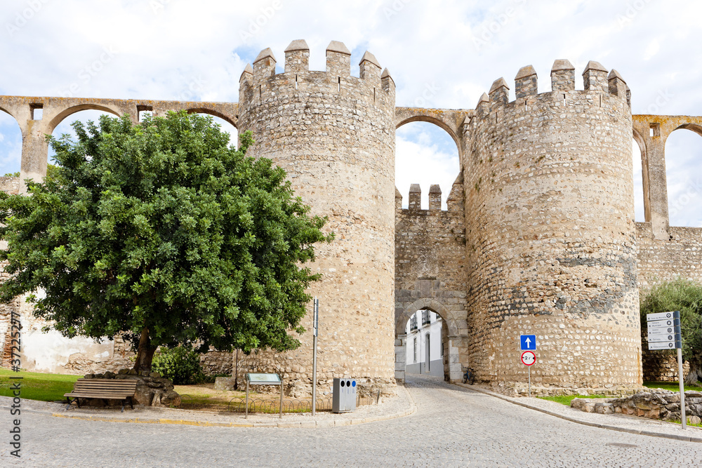 Porta de Beja in Serpa, Alentejo, Portugal