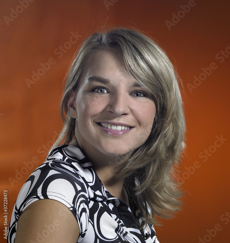 funny young girl portrait in brown back © PRILL Mediendesign