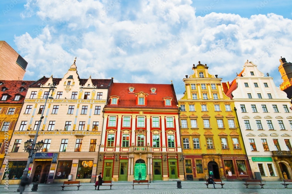 zdj-cie-stock-market-square-tenements-wroclaw-poland-adobe-stock
