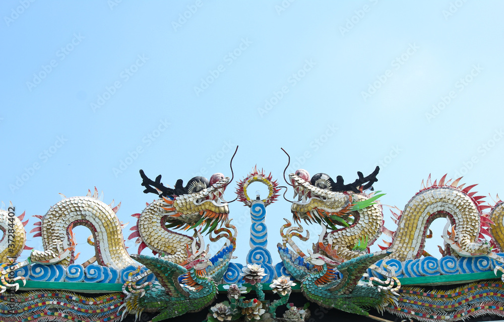 Fototapeta premium Chinese style dragon statue