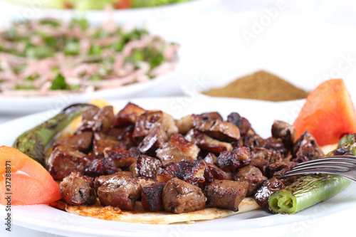 Naklejka ciğer şiş