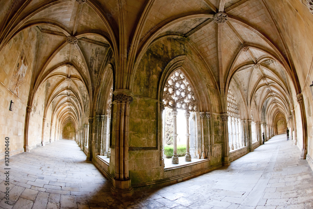 Royal cloister of Santa Maria da Vitoria Monastery, Batalha, Est