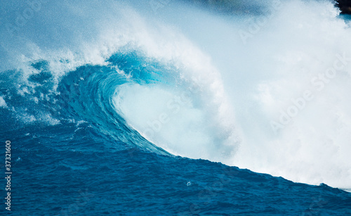 Fototapeta Naklejka Na Ścianę i Meble -  Blue Ocean Wave