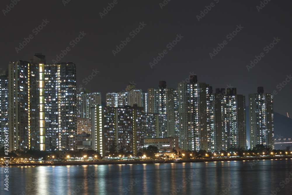 Fototapeta premium Hong Kong apartment blocks at night