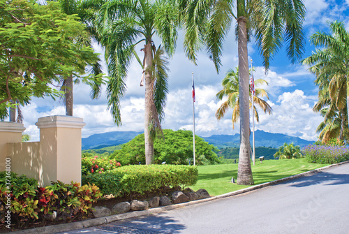entrance of el conquistadore resort