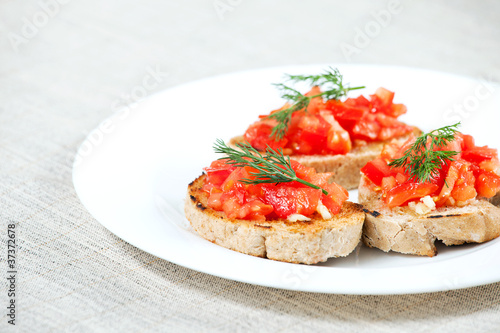 Tomato sandwiches