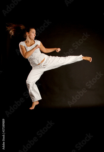 Karate Frau