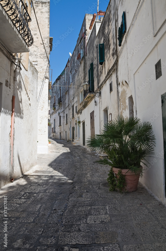 Alleyway. Oria. Puglia. Italy.