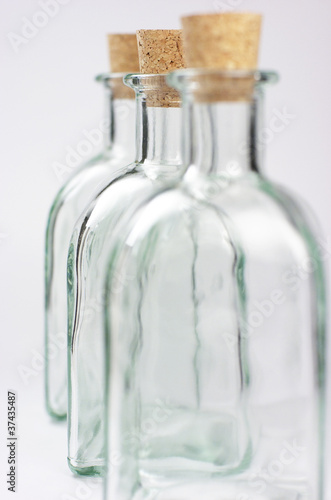 Botellas de cristal vacías