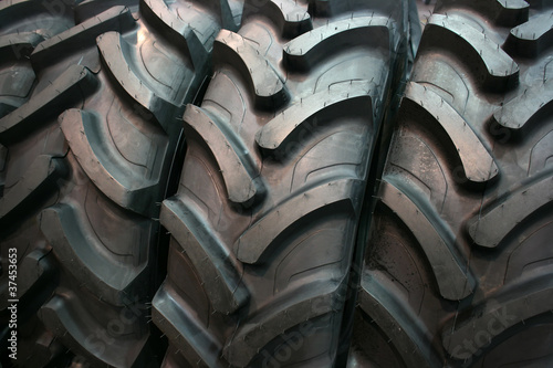 Tractor tires