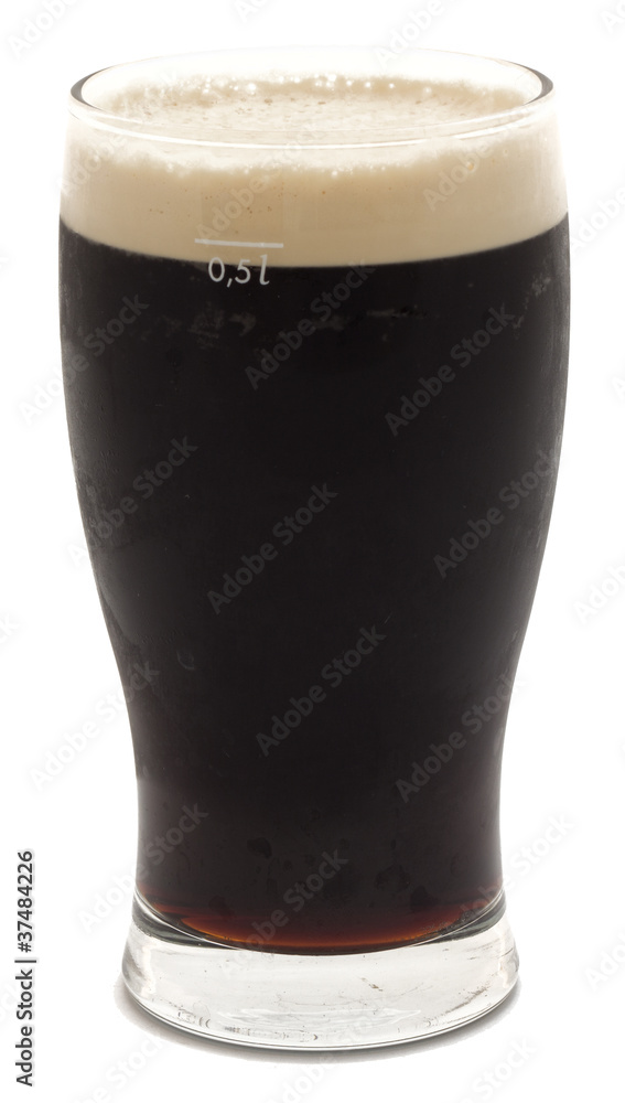 Pint of stout beer isolated on white - obrazy, fototapety, plakaty 