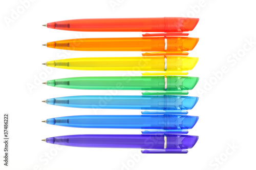 rainbow of colored pens