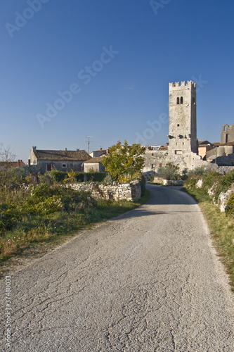 The road to Sv.Lovrec