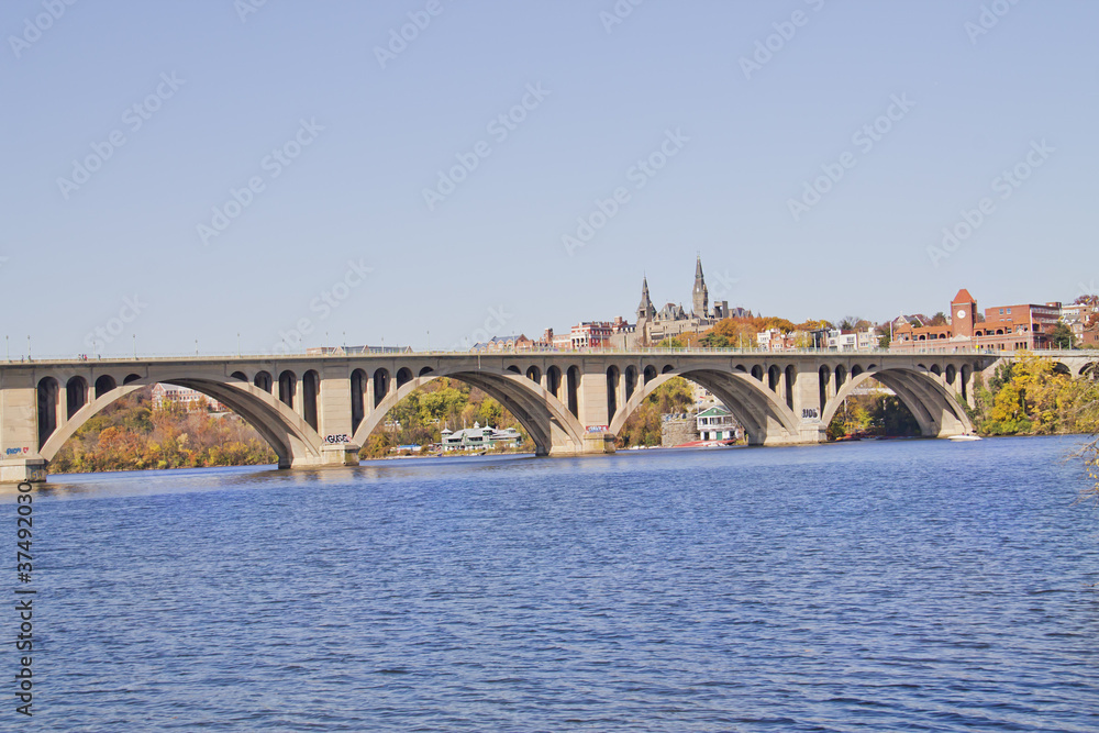 Fototapeta premium Georgetown Bridge, Washington DC , Potomac River