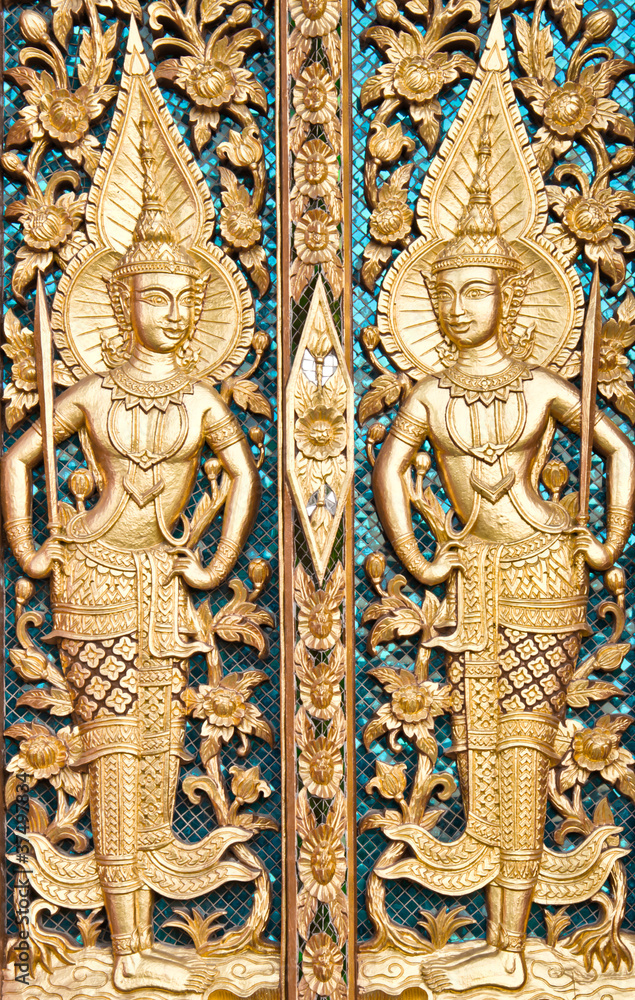 Obraz premium Thai textured gate at Wat Sirisaotong, Thailand