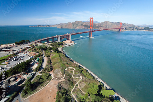 The Golden Gate Bridge © kropic