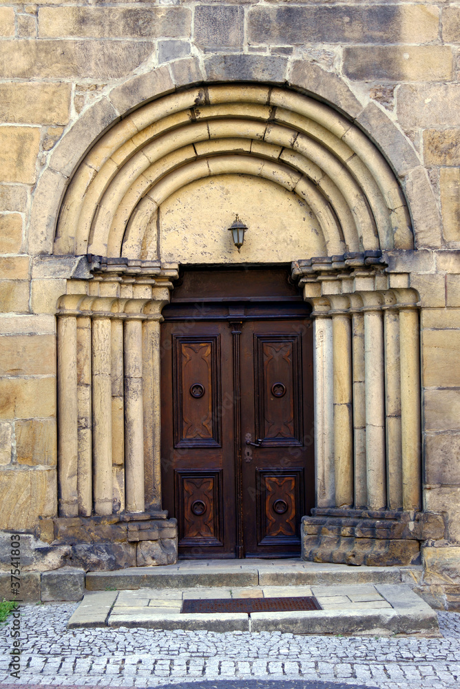 portal wejściowy do kościoła portal wejściowy do kościoła