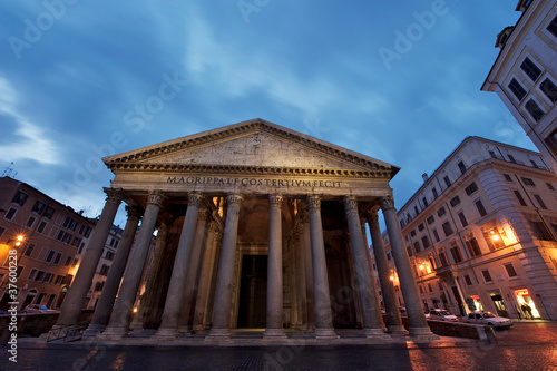 Il Pantheon all'alba, Roma antica