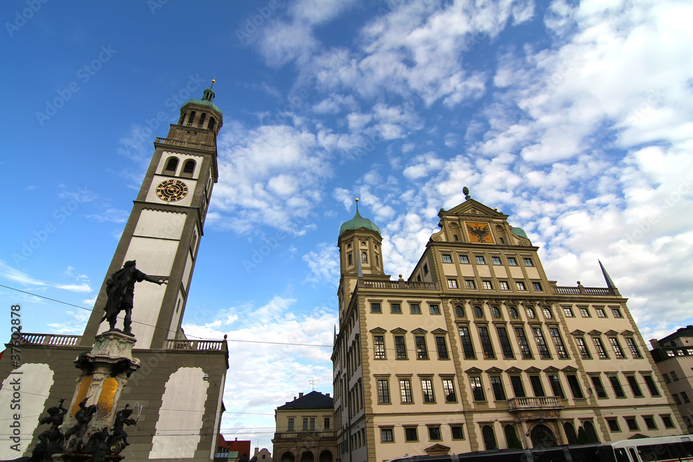 Augsburger Rathaus mit St. Peter