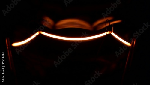Lamp - spiral-wound filament - on and off