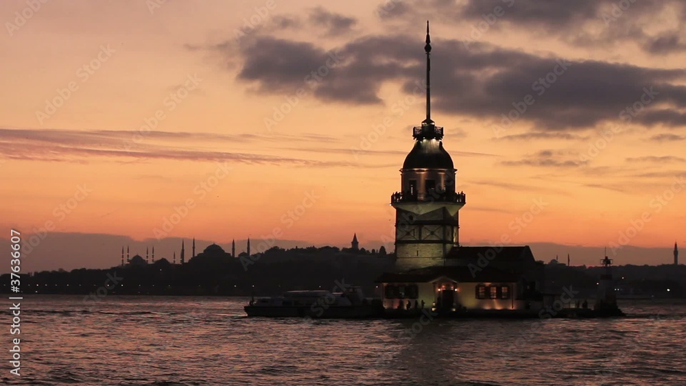 istanbul kizkulesi view from salacak / timelapse istanbul kizkulesi view from salacak / timelapse