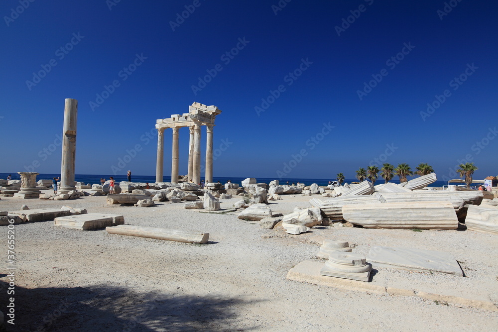 Naklejka premium temple of Apollon, Side, Turkey