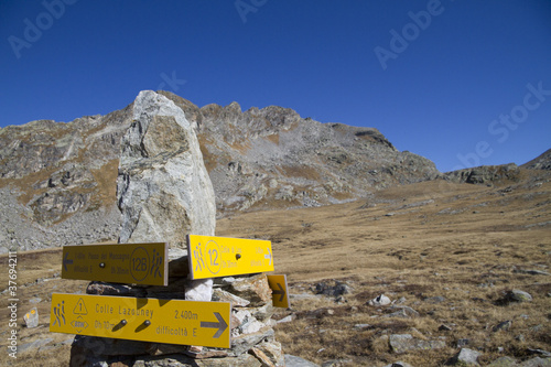 Crossroads in the moutain