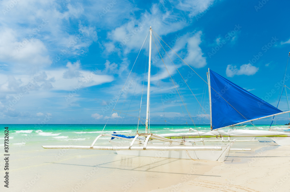 Obraz premium sailing boat