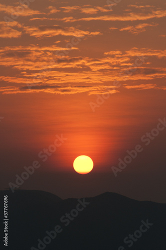 Fototapeta Naklejka Na Ścianę i Meble -  beautuful sun rise