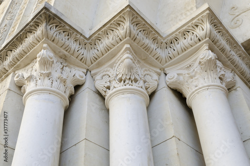 trois colonnes anciennes Fototapete
