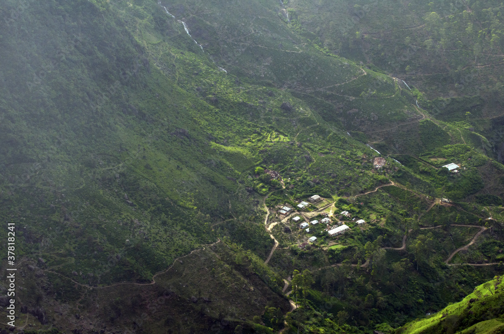 Fototapeta premium Village between the hills