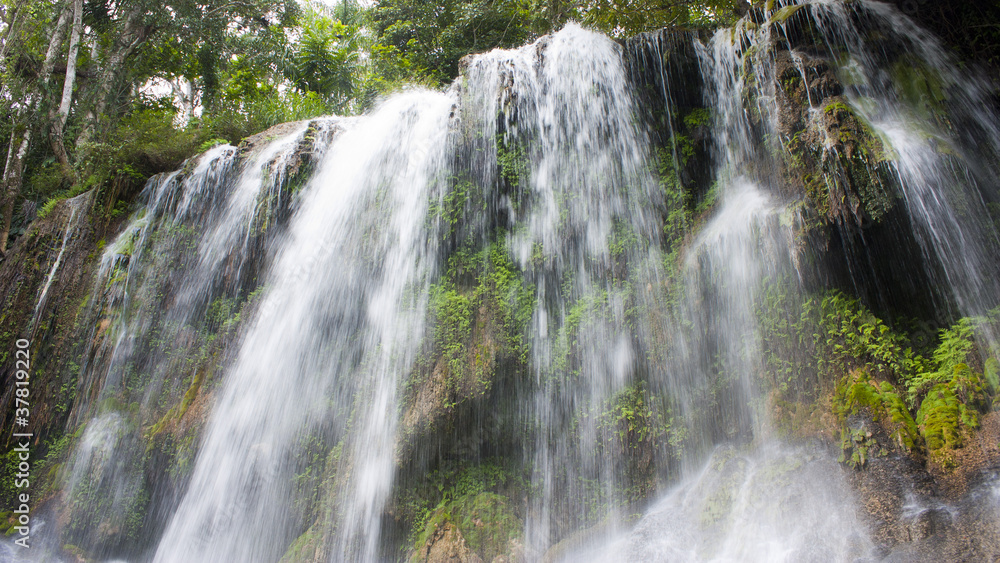 El Nicho Falls - Cuba El Nicho Falls - Cuba