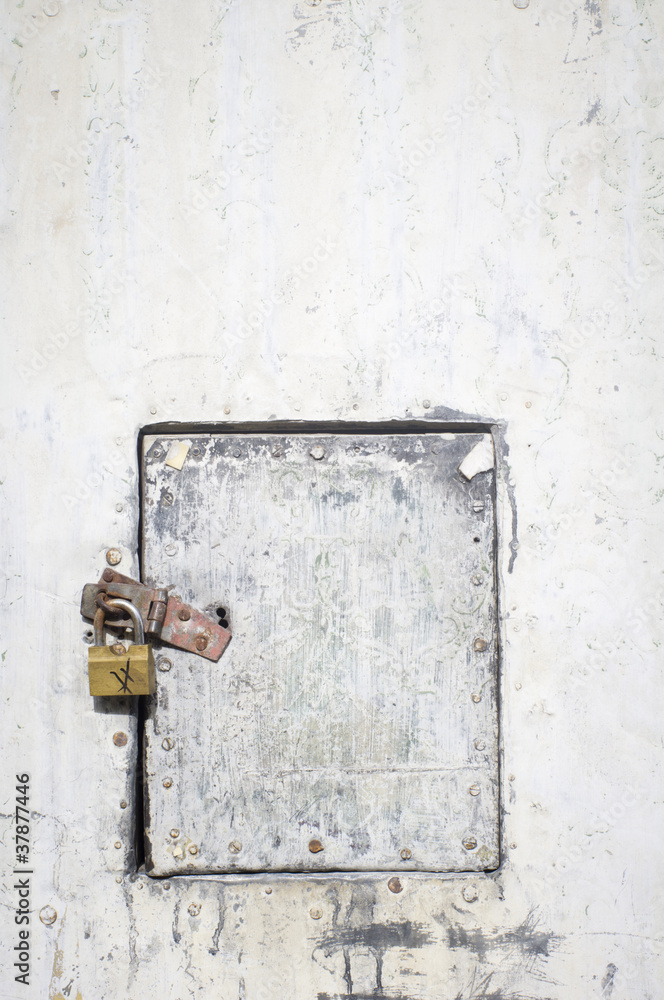locked locked