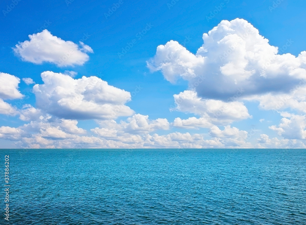 Obraz premium Sky and sea