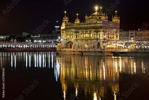 Amritsar Sikh Golden temple at night