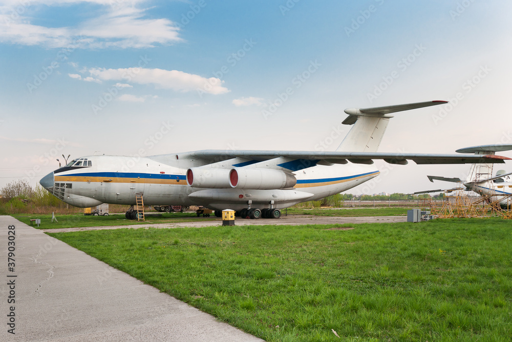 Ilyushin Il-76 plane Ilyushin Il-76 plane