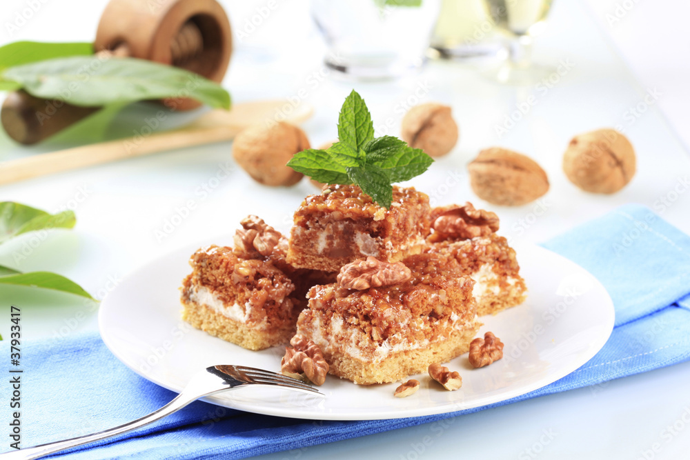 Walnut cake Walnut cake