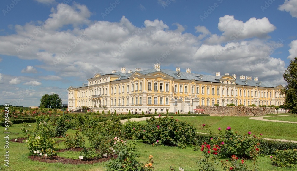 Obraz premium chateau en lettonie