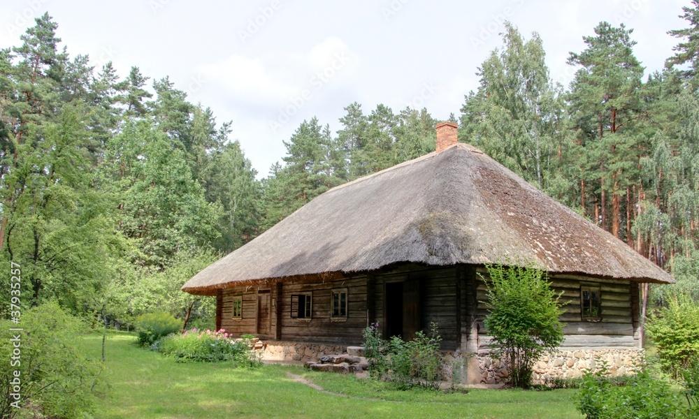 maison traditionnelle lettone