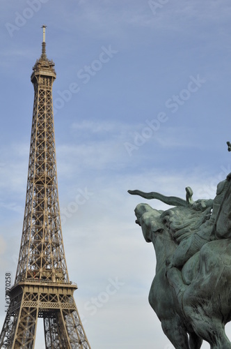 scene parisienne © jean pierre martin
