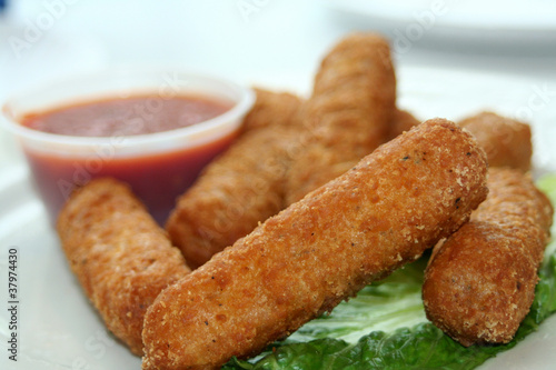 Fried Mozzarella With Sauce