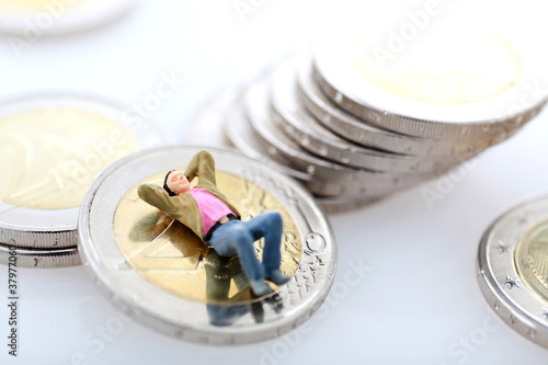 Einkommen | Steuer | Finanzen | Versicherung | Rente