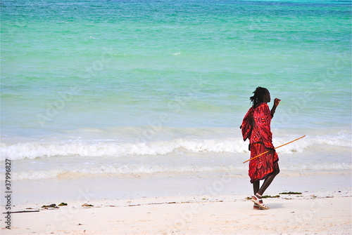 Masai on the beach - Masai sulla spiaggia di Zanzibar