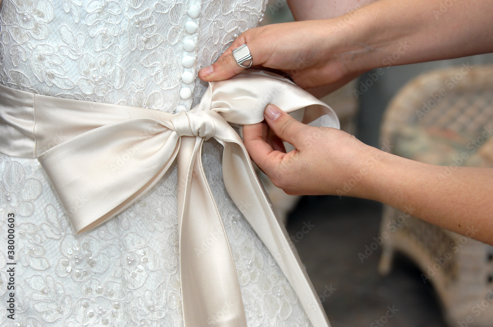 Bow Tying Bow Tying