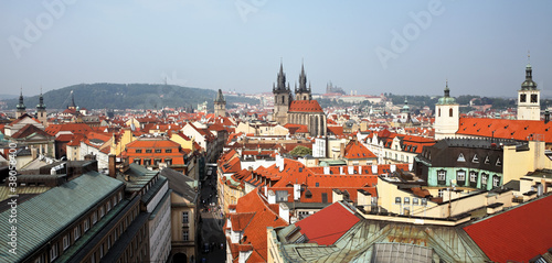 Prag, Stadtansicht und Skyline vom Pulverturm