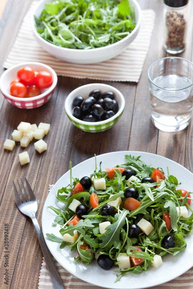 Ensalada mediterranea y sus ingredientes Ensalada mediterranea y sus ingredientes
