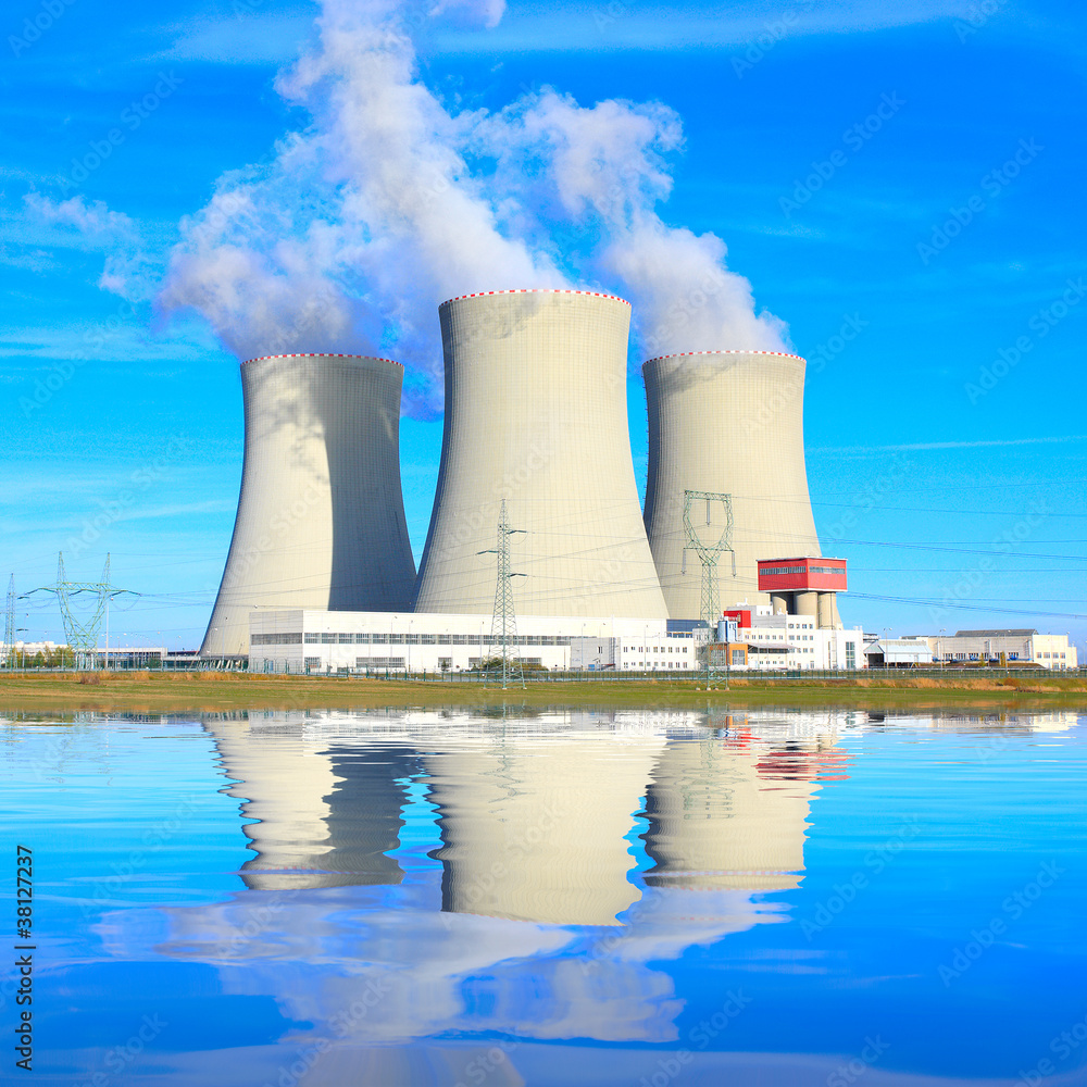 Obraz premium Nuclear power plant.